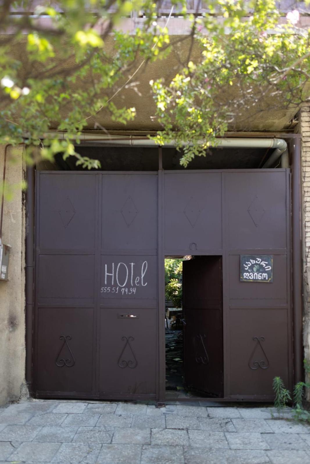 ホテル Wine House ティビリシ エクステリア 写真